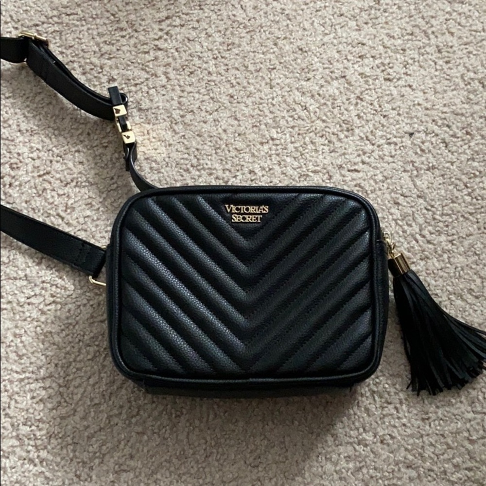 VS fanny pack, adjustable waist, with tassel